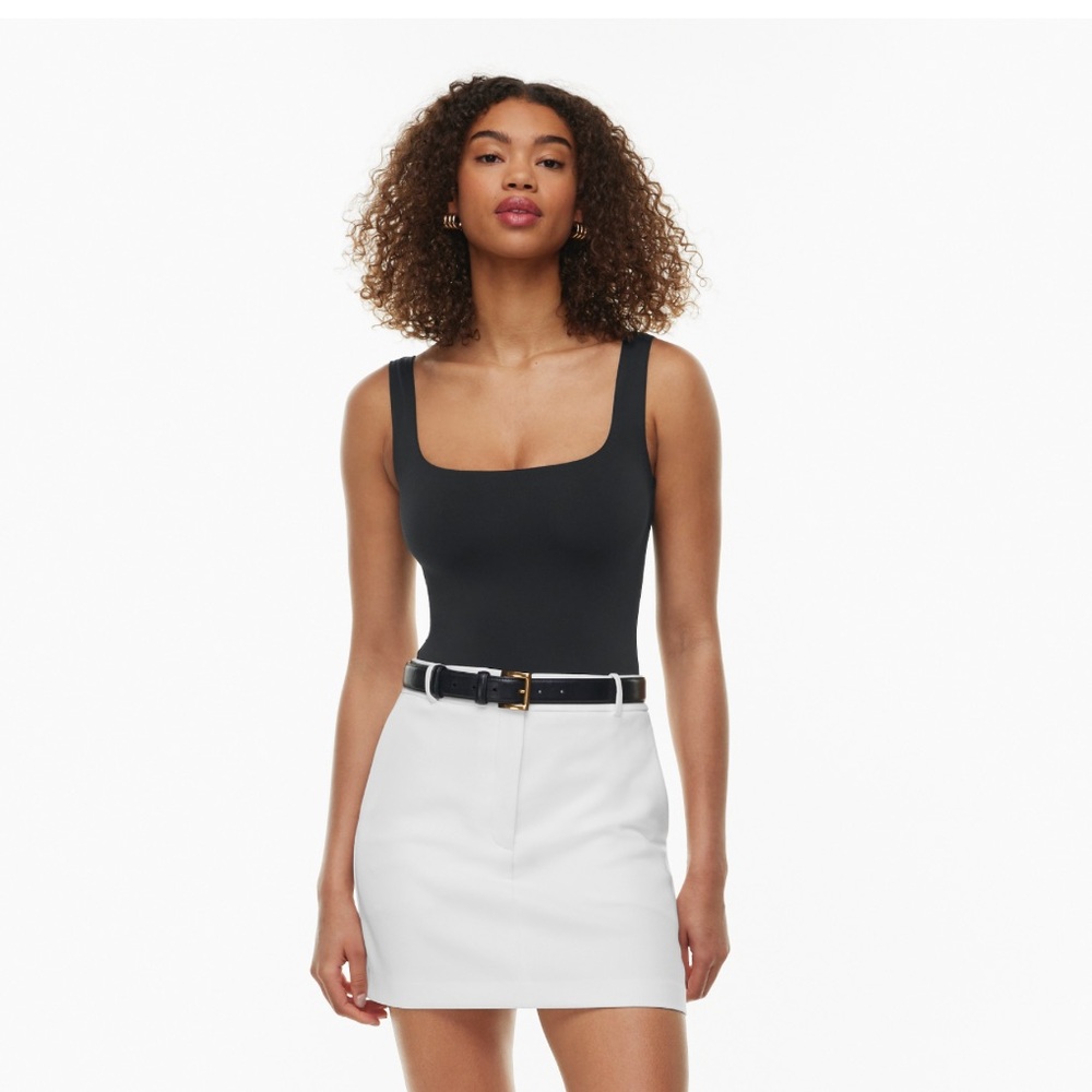 Aritzia contour square neck bodysuit - M